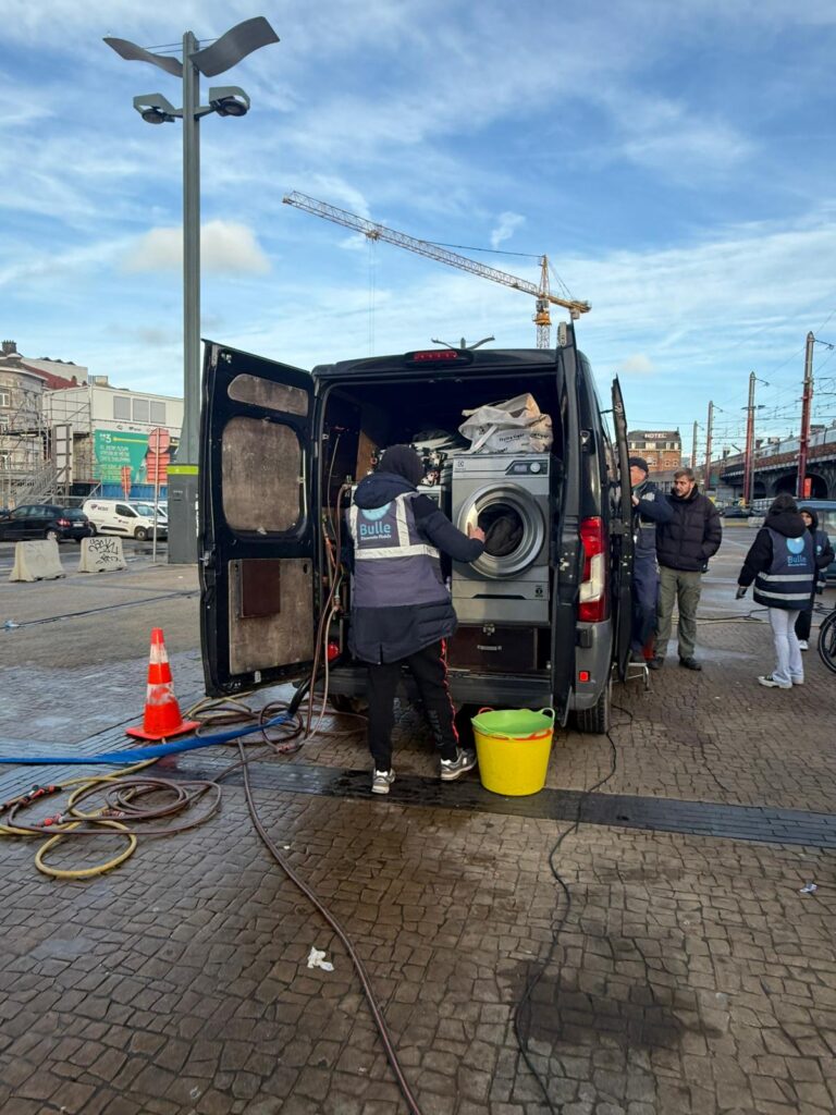 La laverie itinérante : et si la mobilité révolutionnait l’accès à l’hygiène ?